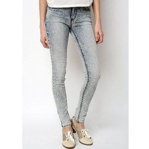 BDG Acid Wash Ankle Cigarette Jeans